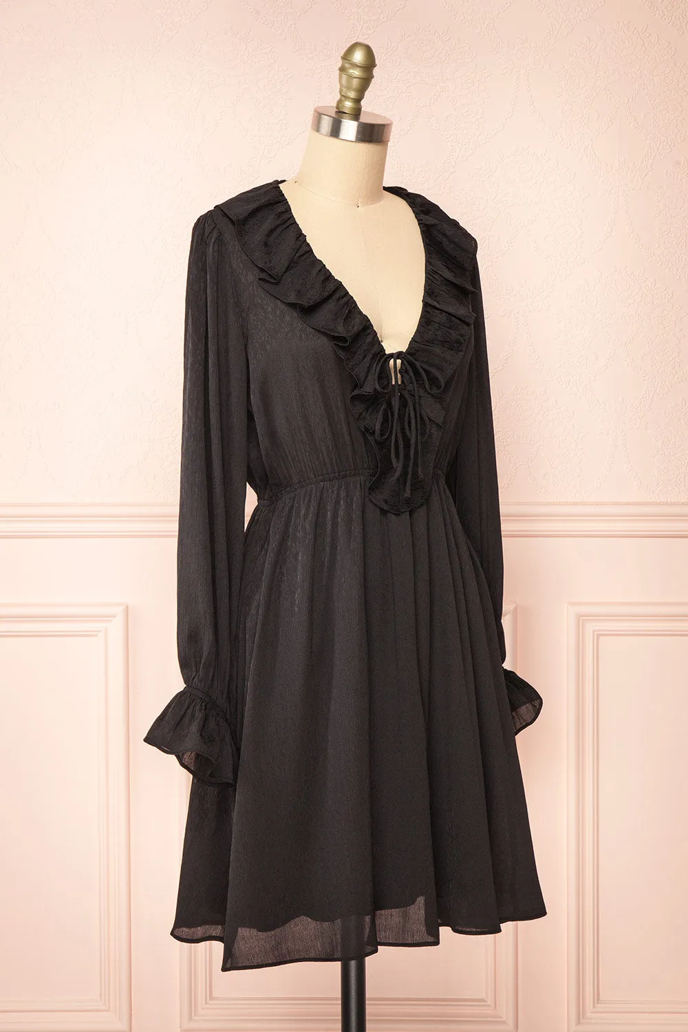 Dana Black | Short Dress w/ Ruffled Neckline