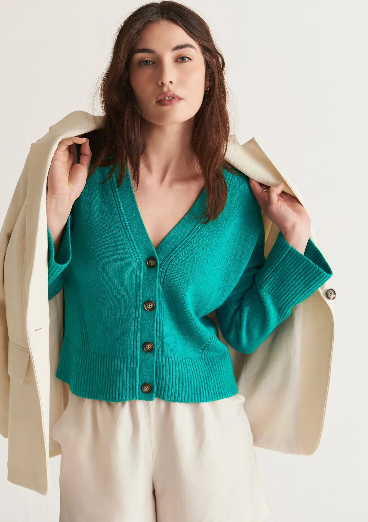 Lofty Cashmere Cardigan in Emerald Green