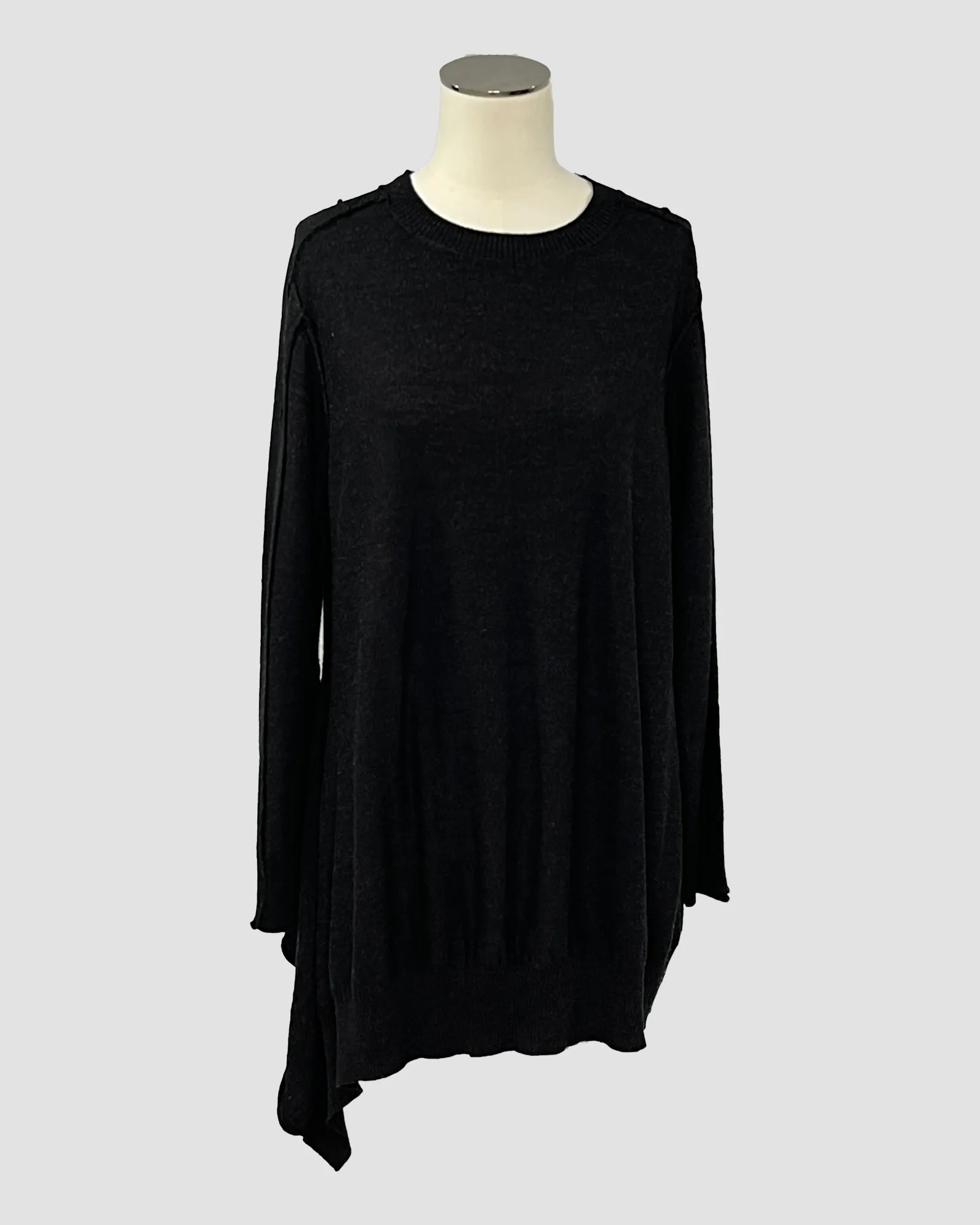 Merino Pullover in Dark Charcoal