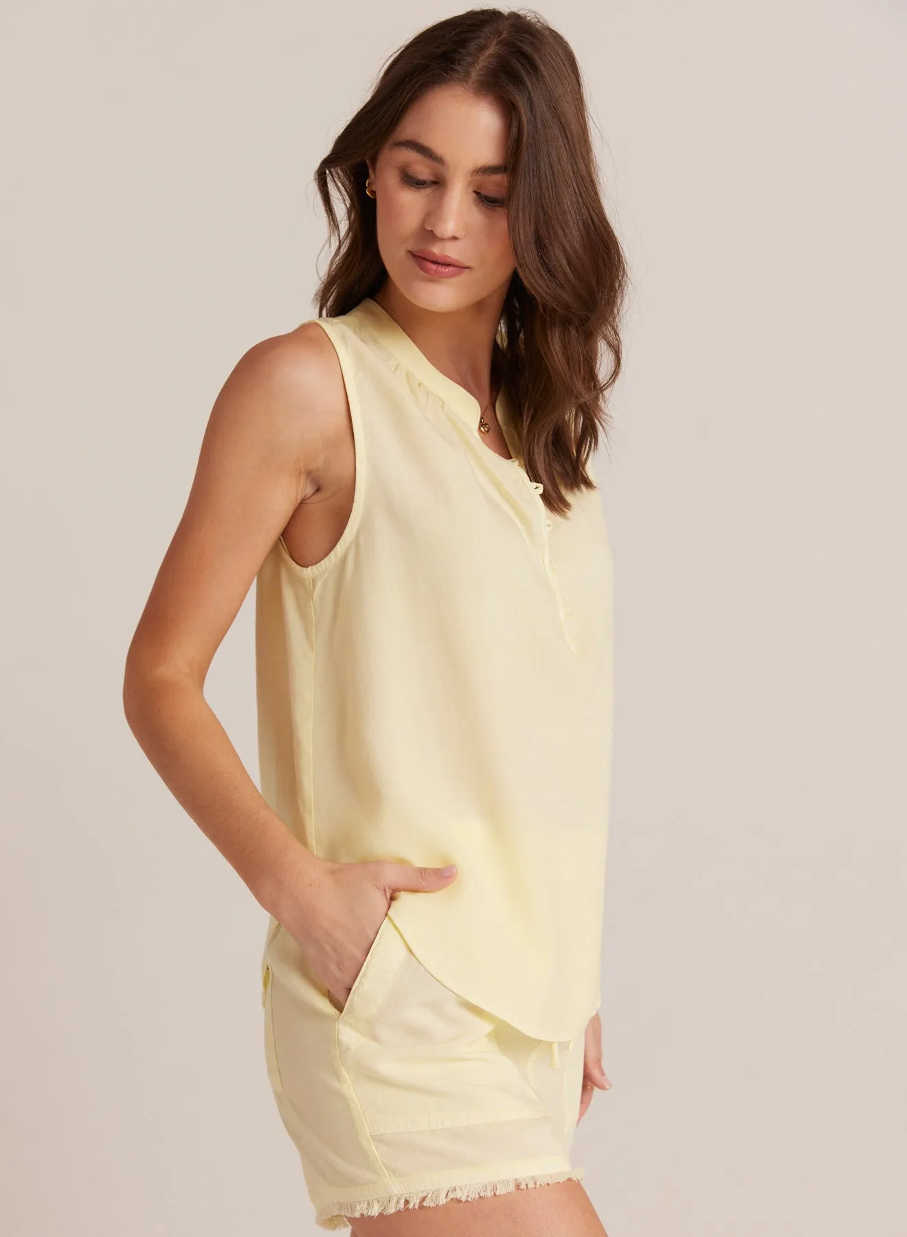 Sleeveless Pullover - Soft Sun