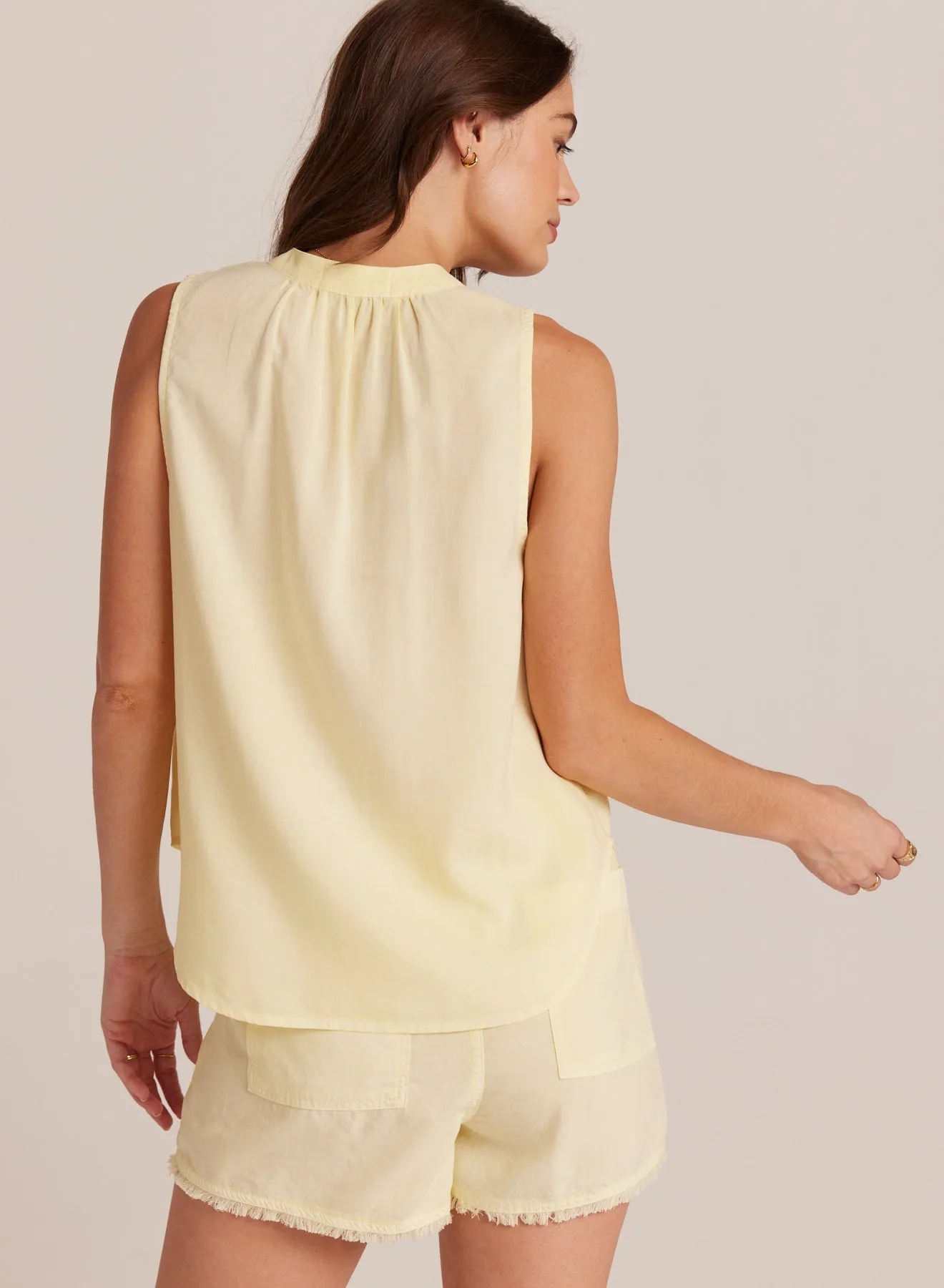 Sleeveless Pullover - Soft Sun